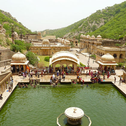 Jaipur Fort & Palaces Tour