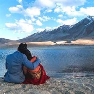 Leh Ladakh Honeymoon Tour